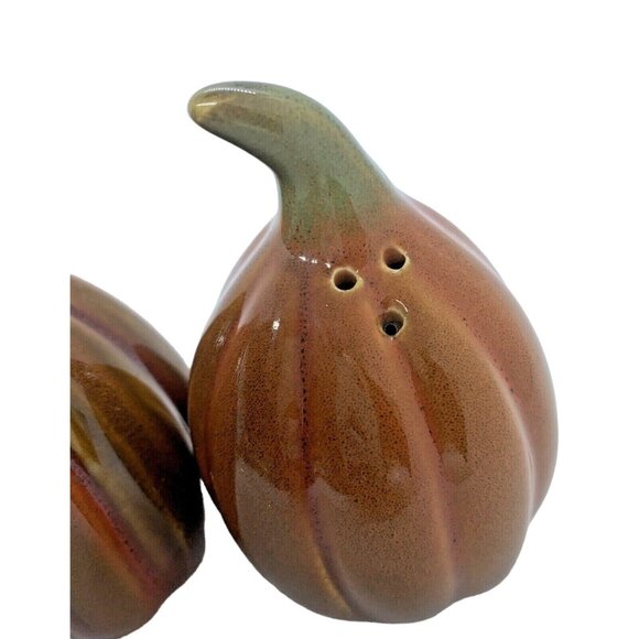 Vintage Ceramic Pumpkin Salt & Pepper Shakers for Fall Harvest Thanksgiving - Picture 3 of 10